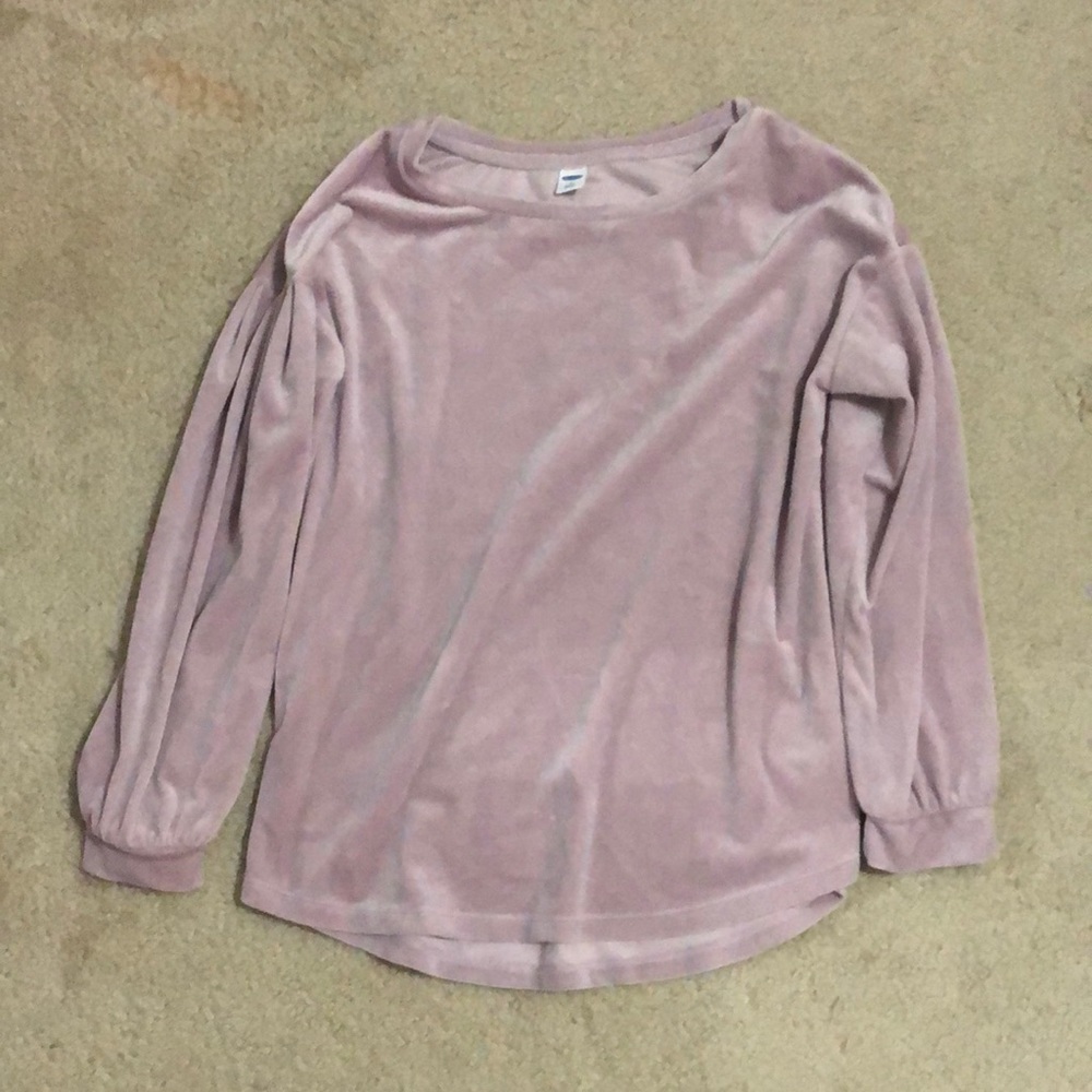 Woman’s Velvet Long Sleeve Top